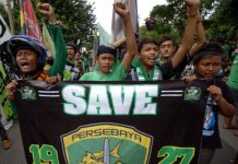 Meski Bu Risma Tak Peduli, Bonek Selalu Mendukungmu