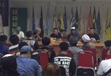 Kapolrestabes Surabaya Kunjungi Bonek di Mess Persebaya