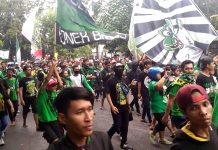 Kumpulan Video Perjuangan Bonek di PN Surabaya