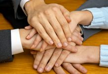 Sinergi Klub Internal, Investor, dan Bonek