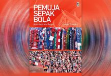 Pemuja Sepak Bola: Religiusitas Lapangan Hijau
