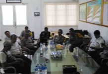 Bonek Masih Bertahan di Stasiun Pasar Senen, 300-an Bonek Estafetan Menyusul