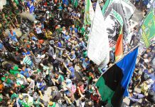 Bonek Melawan Karena Cinta Persebaya dan Sepak Bola