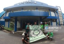 Sebagian Bonek Sudah Memasuki GOR Pajajaran