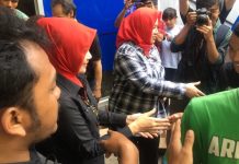 Istri Ridwan Kamil tentang Bonek: Awalnya Telihat Seram Tapi Ternyata Baik