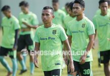 Ada Motif Suro dan Boyo, Begini Penampakan Jersey Latihan Persebaya