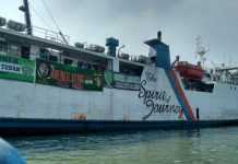 Rame-Rame Mbonek ke Martapura Naik Kapal