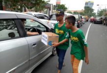 Bonek Peduli Ponorogo, Serentak Galang Dana