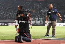 Rekor Apik Ahmad Rosyidin Tangani Persebaya, 8 Menang 2 Seri di Waktu Normal