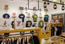 Berawal Kecintaan Persebaya Sejak Kecil, “Toko Badjoe Doea Toedjoeh” Lahir