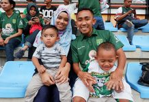 Istri Rendi Tidak Takut Bawa Anak ke Stadion