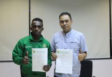 Ricky Kayame Pakai Nomor Punggung 18