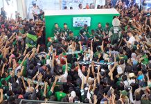 Salut Kepada Manajemen Yang Telah Mem-Persebaya-kan Masyarakat