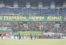 Aksi Atraktif dan Kreatif Bonek Dukung Kebanggaan