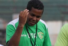 Divaldo Alves Berminat Latih Persebaya