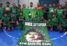 Osvaldo Haay dan Feri Pahabol Main Futsal Bareng Bonek