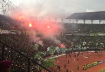 Flare Menyala, Panpel Akui Kecolongan