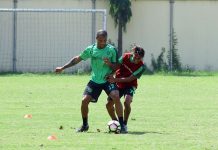 Latihan Persebaya di Polda Jatim Jelang Lawan Barito Putera
