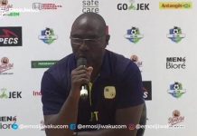 Sambil Menahan Tangis, Jacksen Doakan Persebaya Sukses