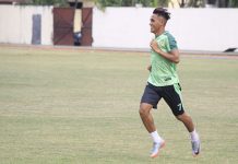 Cetak Gol, Sidik Saimima Terkena Kram