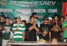 Rapat Akbar dan Doa untuk Surabaya dari Bonek Pacitan