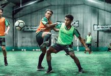 Persebaya Berlatih di Lapangan Futsal