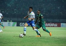 Persib Manfaatkan Built Up Buruk Persebaya
