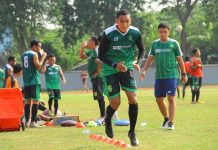 Pimpin Latihan Hari Kedua, Djanur Tingkatkan Fisik Pemain