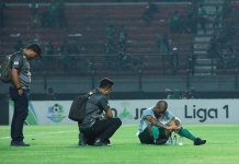 Menyendiri di Tengah Lapangan, Apa yang Dipikirkan David da Silva?