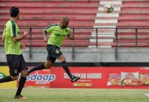 Persebaya vs Bhayangkara FC: Ini Bukan Derby!