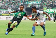 Irfan Jaya Negosiasi Ulang Kontrak dengan Persebaya