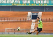 Debut Damian Lizio, Tunggu Instruksi Djanur