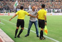 Pertanyakan Keputusan Wasit, Dejan Antonic Diusir