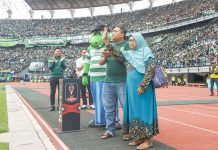 Ibunda Eri Irianto Doakan Persebaya Menang Terus