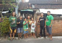 Belajar Mencintai Idola ala Deny