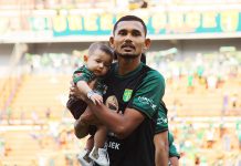 Debut Mengecewakan, Andri Muliadi Teteskan Air Mata