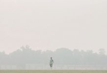 Sempat “Diteror” Asap, Persebaya Syukuri Hasil Imbang Lawan Kalteng Putra