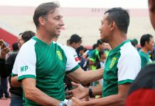 Batal Jadi Pelatih Persebaya, Alfred Riedl Digantikan Wolfgang Pikal