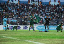 Rapor Merah Pemain Persebaya vs Persela: Hujan Kartu Kuning, Green Force Kalah (Lagi)