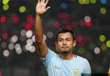 Arif Satria, Bek Tangguh yang Ditemukan Aji Santoso