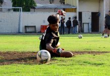 Persebaya Sedang Tunggu Kiper Baru, Siapa Saja?