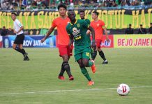 Aji Santoso: Saya Tak Mau Menyalahkan Konate, Biasa Saja