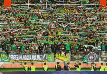 Ketika Bonek Ikut Bergerak Lawan Virus Corona, Semprot Disinfektan Hingga Galang Donasi