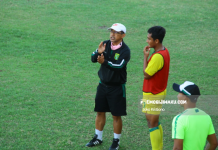 Aji Santoso Matangkan Tiga Pemain Pada Posisi Bek Kiri