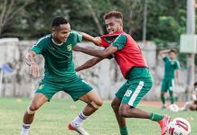 Persebaya Tetap Berlatih Dan Menunggu Hasil Manager Meeting