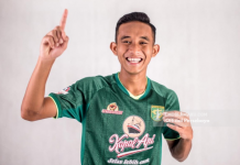 Aji Santoso Mencoba Rizky Ridho Pada Posisi Baru