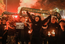 Tontonan Sepakbola Indonesia Yang Mengancam Nyawa