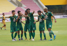 Mencari Pemain Beratribut Aryn Williams