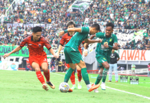 Persebaya vs Persija di GBT Tanpa Suporter Tim Tamu