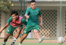 Jelang Lawan Barito Putera, Persebaya Benahi Lini Belakang